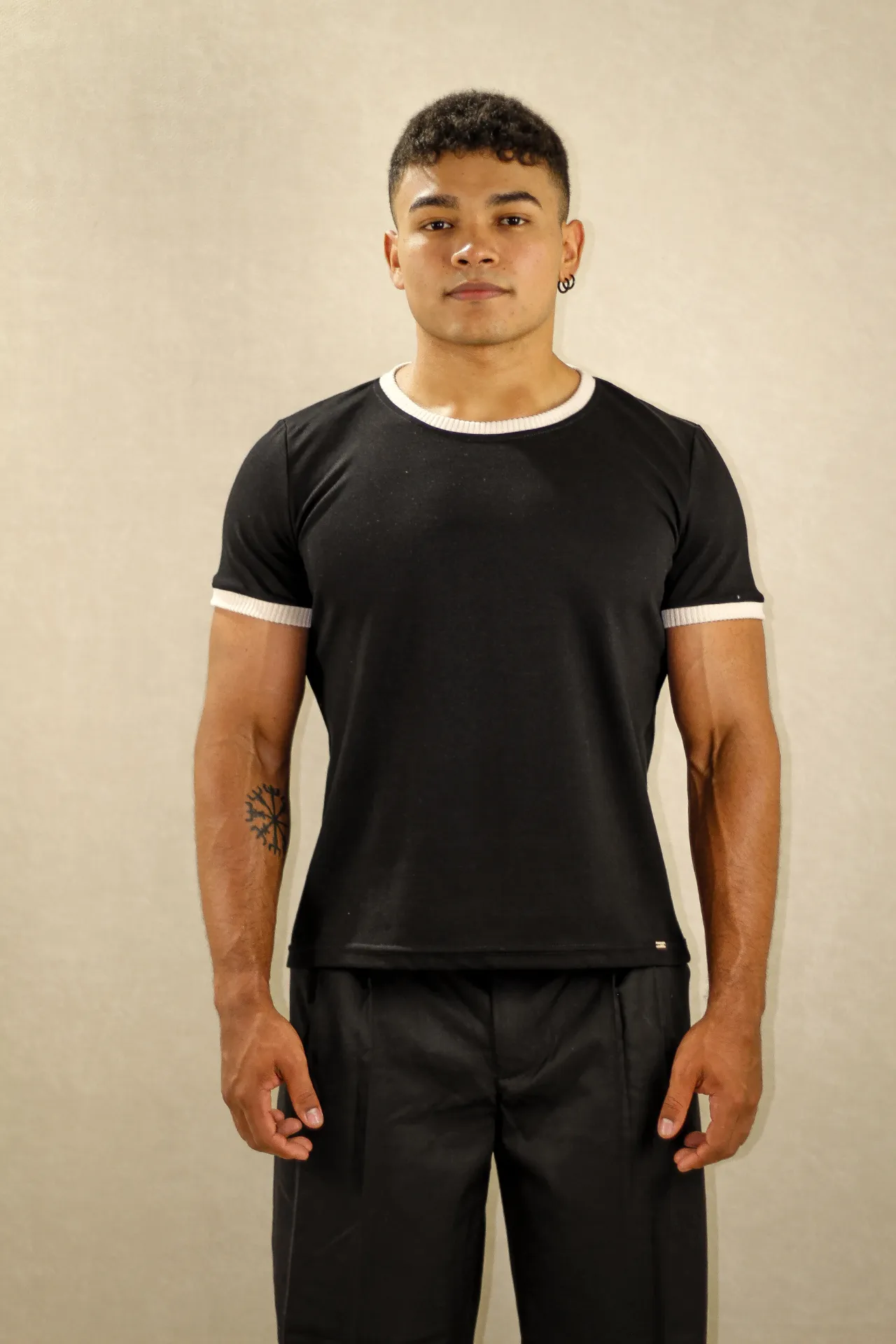 T-shirt baby tee (Negro, S)